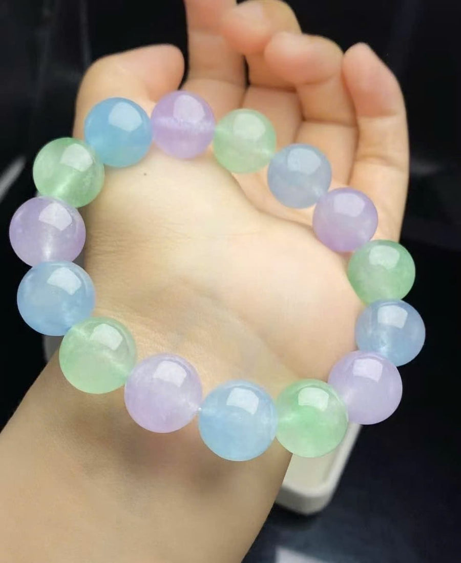 Đeo Ngọc Tay Nào Hợp Phong Thuỷ?