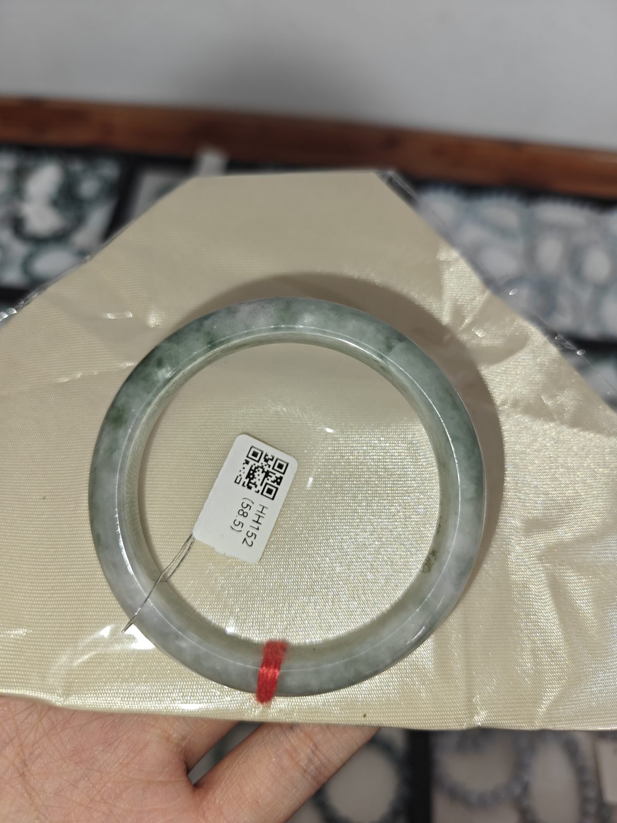 Vòng Tay Ngọc Phỉ Thúy HH152 (55.5mm) - ảnh 1