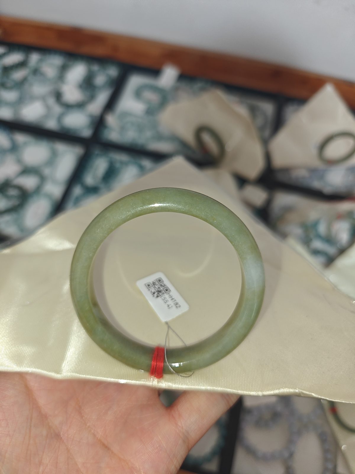 Vòng Tay Ngọc Phỉ Thúy HH182 (55.4mm) - ảnh 1